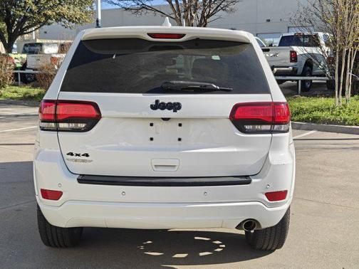 2017 Jeep Grand Cherokee Altitude