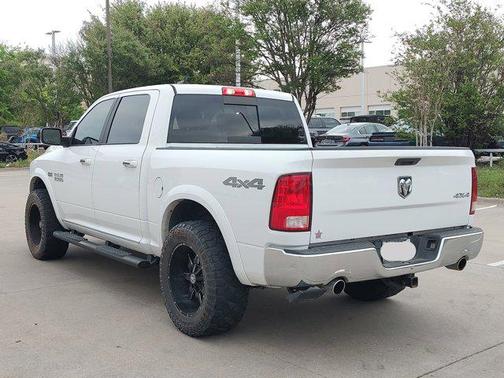 Bright White Clearcoat 2018 RAM 1500 ST