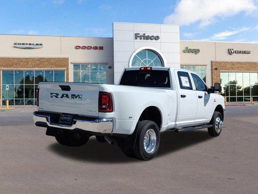 2025 RAM 3500 Tradesman Crew Cab 4x4 8' Box