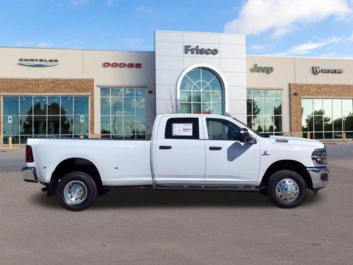 2025 RAM 3500 Tradesman Crew Cab 4x4 8' Box