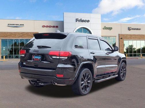 2022 Jeep Grand Cherokee Laredo