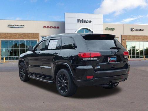 2022 Jeep Grand Cherokee Laredo