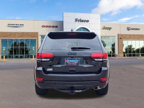 2022 Jeep Grand Cherokee Laredo