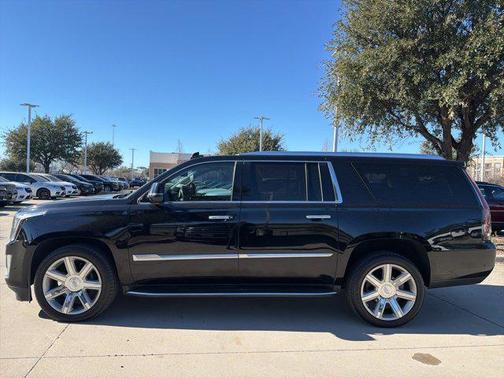 2018 Cadillac Escalade ESV Luxury