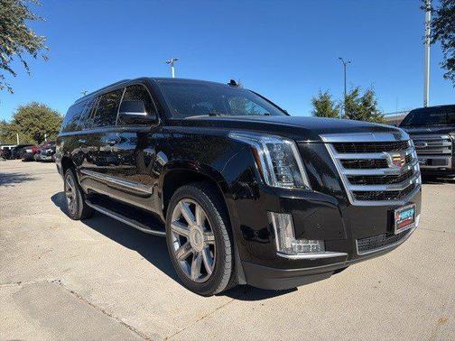 2018 Cadillac Escalade ESV Luxury