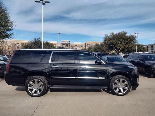 2018 Cadillac Escalade ESV Luxury