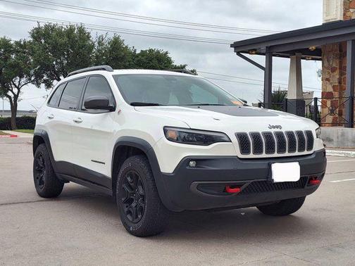 Pearl White Pearlcoat 2019 Jeep Cherokee Trailhawk