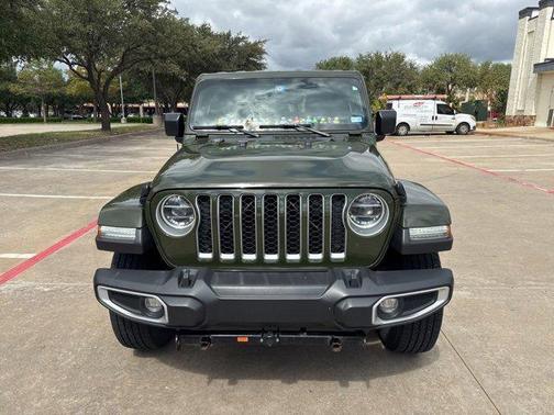 2022 Jeep Gladiator Overland