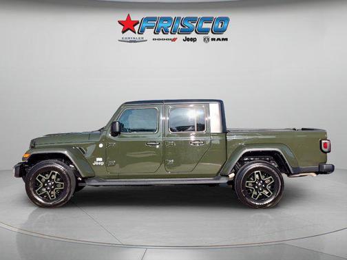 2022 Jeep Gladiator Overland