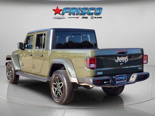 2022 Jeep Gladiator Overland