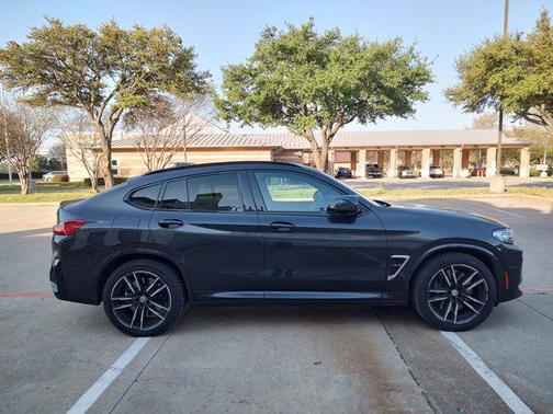 2023 BMW X4 M AWD