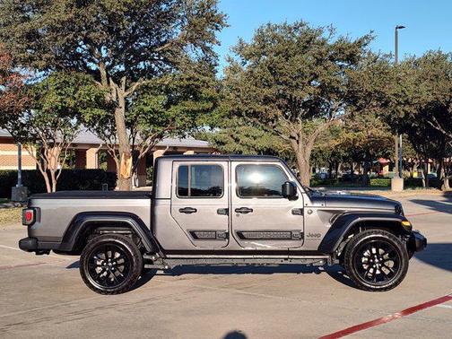 2024 Jeep Gladiator Nighthawk