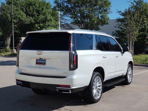 Crystal White Tricoat 2024 Cadillac Escalade Luxury