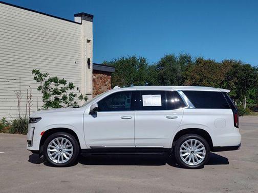 Crystal White Tricoat 2024 Cadillac Escalade Luxury