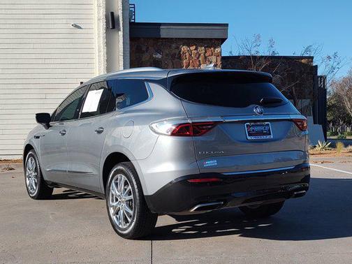 2023 Buick Enclave Essence FWD