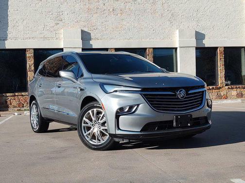2023 Buick Enclave Essence FWD