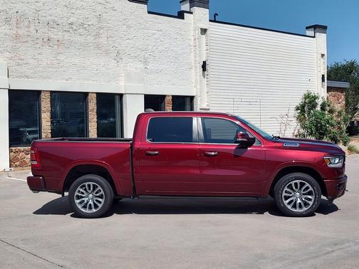 Delmonico Red Pearlcoat 2022 RAM 1500 Laramie