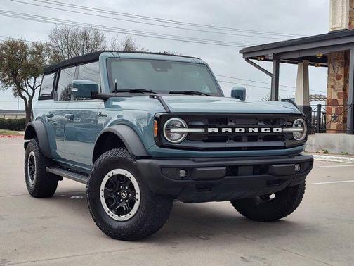 2022 Ford Bronco Outer Banks