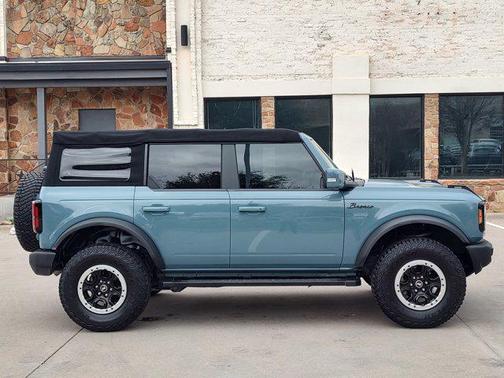 2022 Ford Bronco Outer Banks
