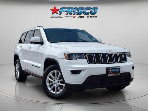Bright White Clearcoat 2021 Jeep Grand Cherokee Laredo