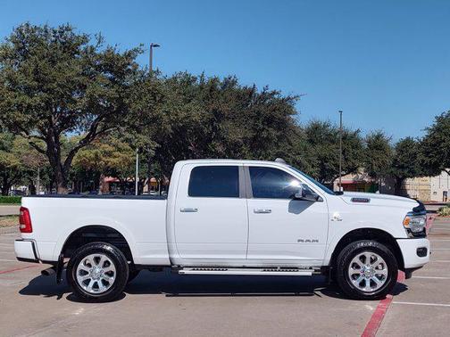 2022 RAM 2500 Laramie Crew Cab 4x4 6'4' Box