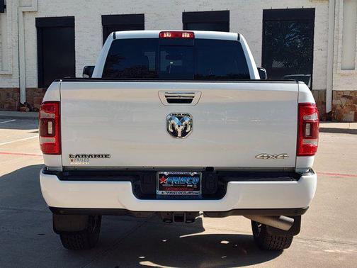 2022 RAM 2500 Laramie Crew Cab 4x4 6'4' Box
