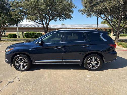 2018 INFINITI QX60 Base