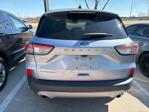 2022 Ford Escape Titanium