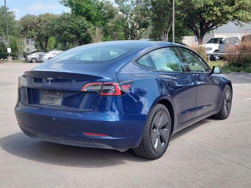 Deep Blue Metallic 2023 Tesla Model 3 Standard Range
