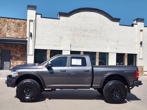 Granite Crystal Metallic Clearcoat 2020 RAM 2500 Laramie Crew Cab 4x4 6'4' Box