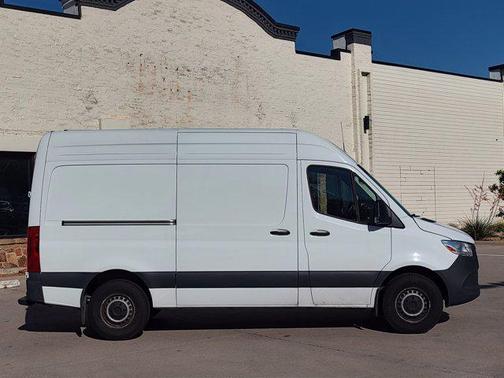 Arctic White 2025 Mercedes-Benz Sprinter 2500 Standard Roof
