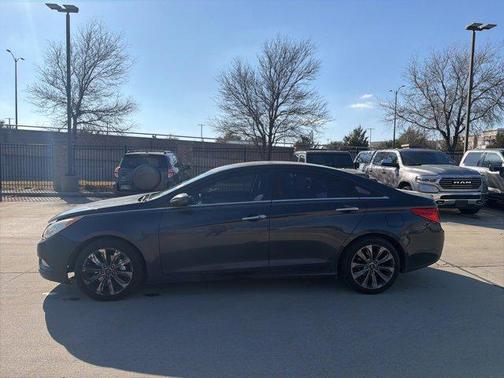 2012 Hyundai SONATA SE