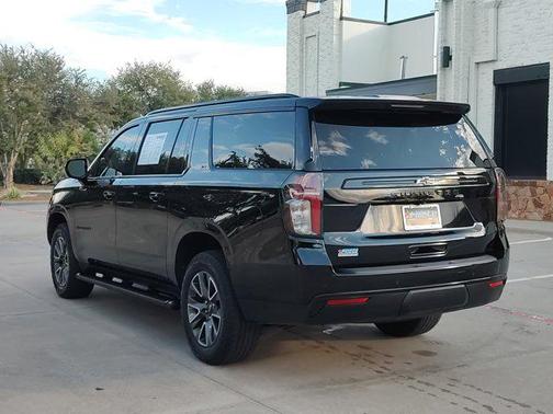 2023 Chevrolet Suburban 4WD Z71