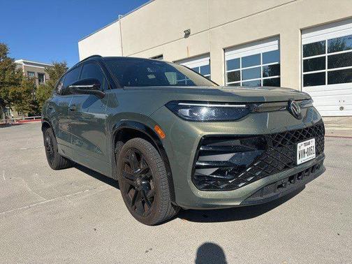 2025 Volkswagen Tiguan 2.0T SE R-Line Black 4MOTION