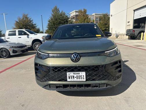 2025 Volkswagen Tiguan 2.0T SE R-Line Black 4MOTION