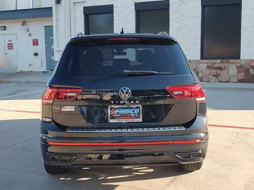 2022 Volkswagen Tiguan 2.0T SE R-Line Black