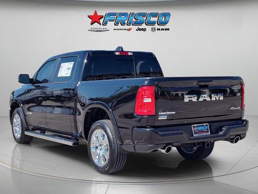 Diamond Black Crystal Pearlcoat 2026 RAM 1500 Lone Star