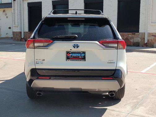 2022 Toyota RAV4 Hybrid SE