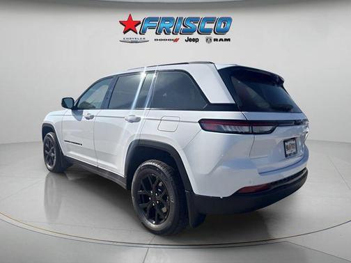 Bright White Clearcoat 2025 Jeep Grand Cherokee Altitude