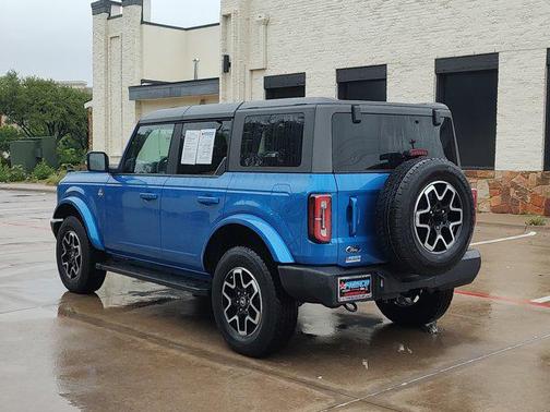 2024 Ford Bronco Outer Banks