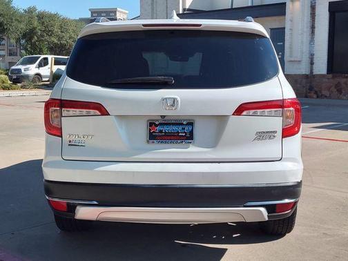 Platinum White Pearl 2020 Honda Pilot Touring 8-Passenger