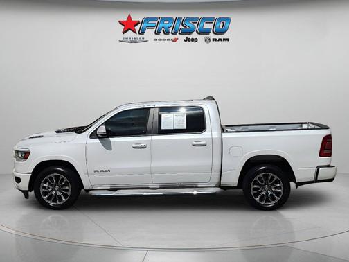 Ivory White Tri-Coat Pearlcoat 2019 RAM 1500 Laramie