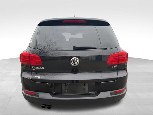 2016 Volkswagen Tiguan SE