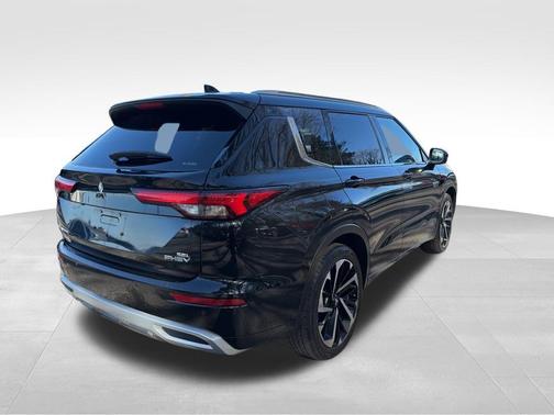 2024 Mitsubishi Outlander PHEV SEL