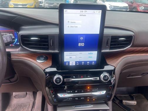 2022 Ford Explorer King Ranch