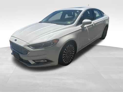 White 2017 Ford Fusion SE