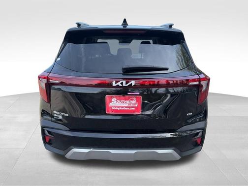 Black 2025 Kia Seltos S