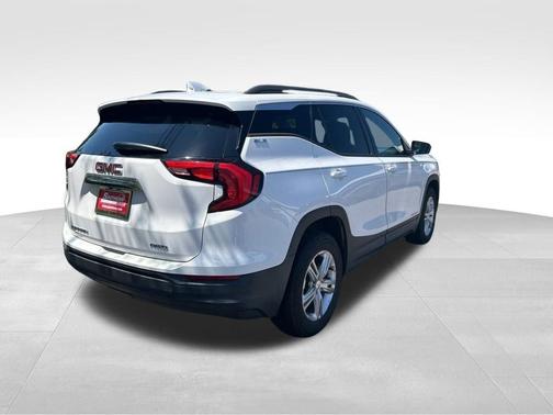White 2018 GMC Terrain SLE