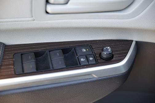 2022 Toyota Sienna LE