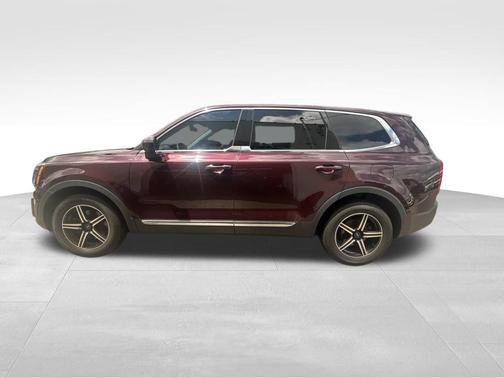 Red 2021 Kia Telluride LX